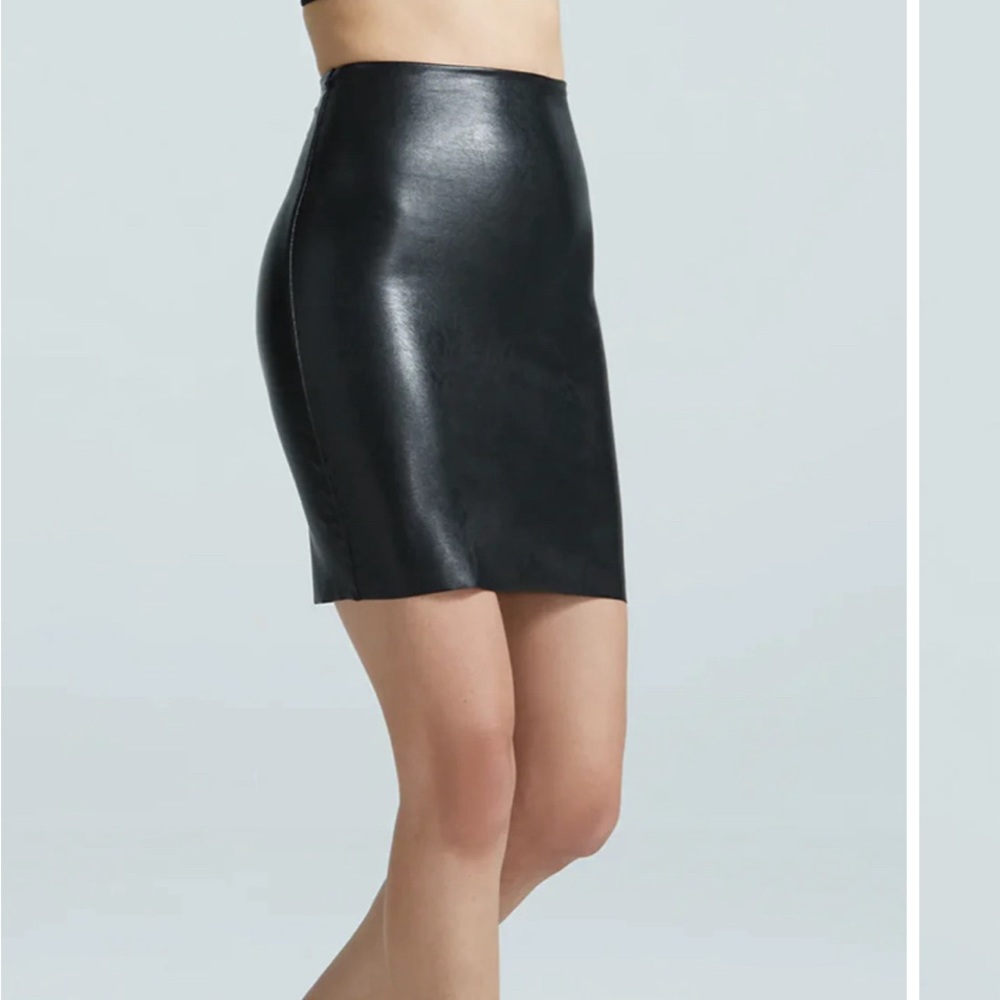 Commando faux leather skirt